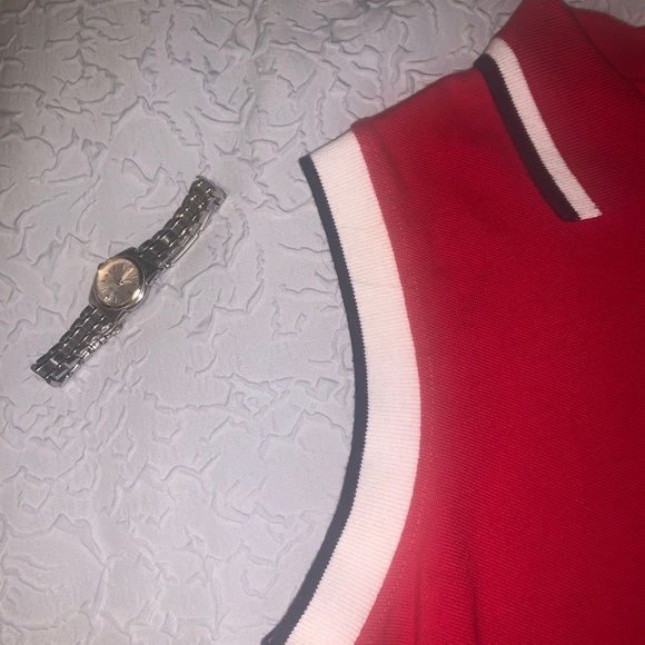 Brandy Melville Collared Tank Top - Picture 4 of 4